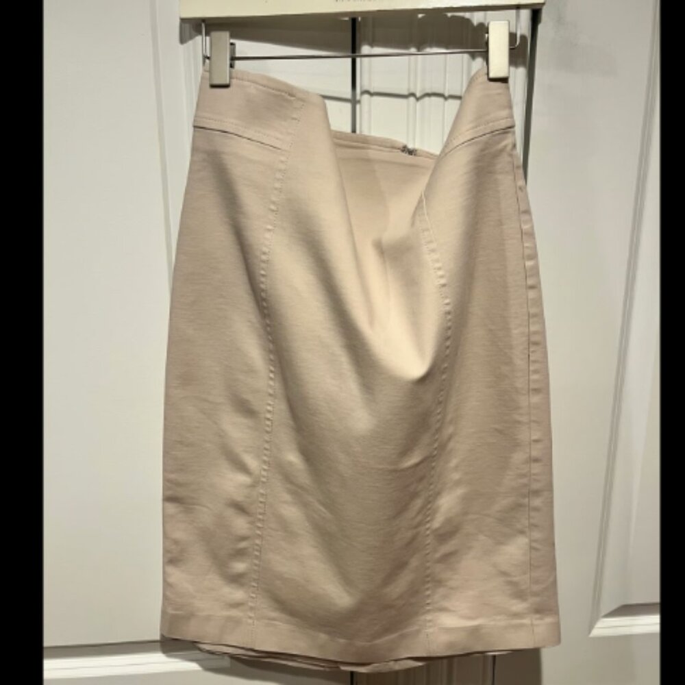 Seamed Pencil Skirt in Bi-Stretch